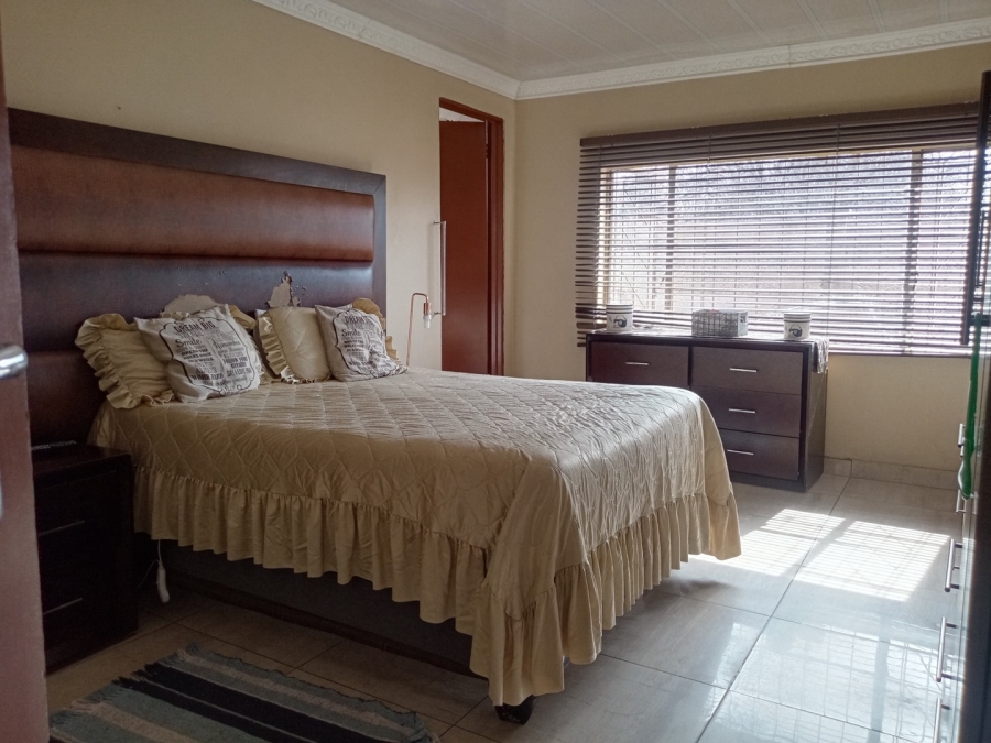 4 Bedroom Property for Sale in Parys Free State